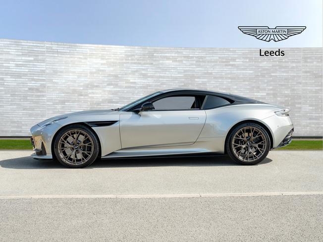 ASTON MARTIN Db12 Photo 29