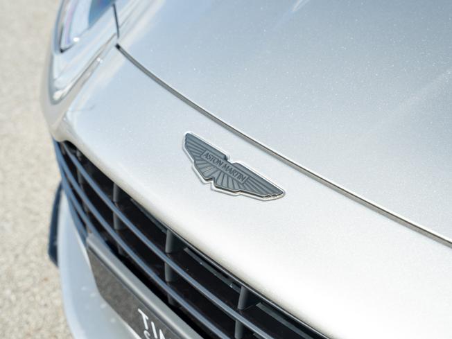 ASTON MARTIN Db12 Photo 35