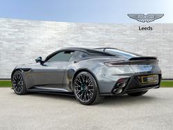 ASTON MARTIN DB12 Photo 2