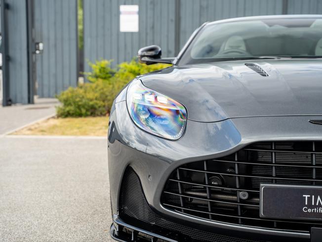 ASTON MARTIN DB12 Photo 42