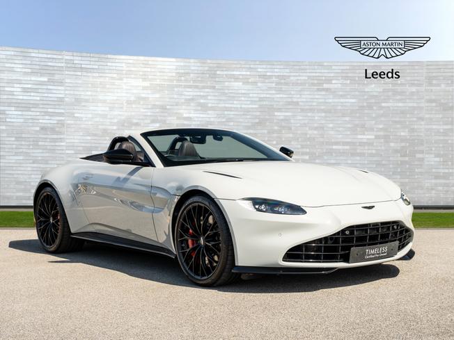 ASTON MARTIN Vantage Photo 1