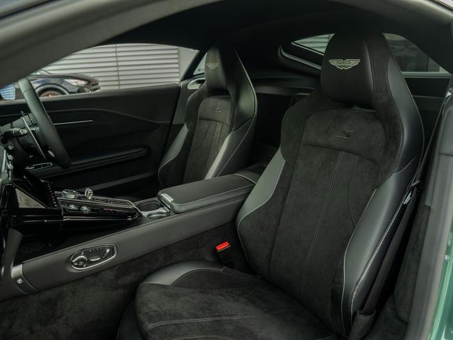 ASTON MARTIN V8vancoupe Photo 27