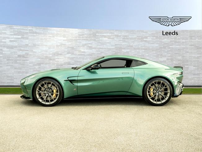ASTON MARTIN V8vancoupe Photo 29