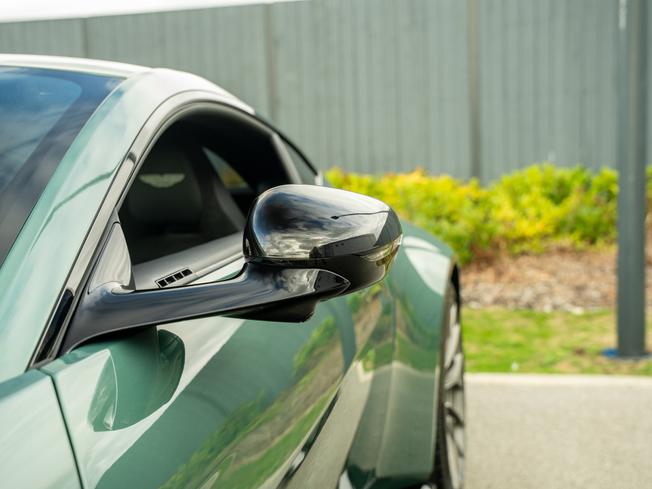 ASTON MARTIN V8vancoupe Photo 36