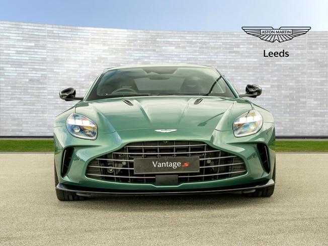 ASTON MARTIN V8vancoupe Photo 7