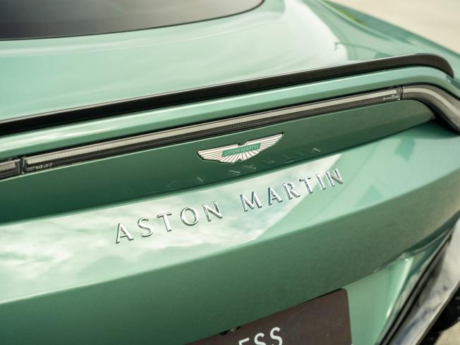 ASTON MARTIN V8vancoupe Photo 8