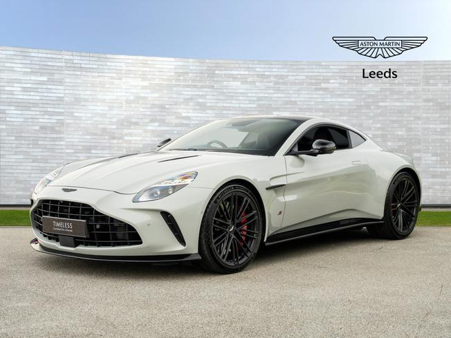 ASTON MARTIN Vantage Photo 12
