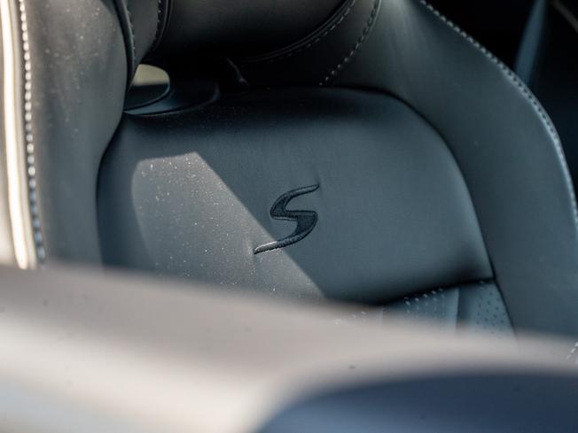 ASTON MARTIN V8vancoupe Photo 21