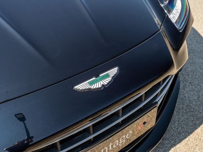 ASTON MARTIN V8vancoupe Photo 29