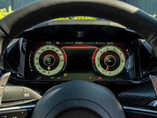 ASTON MARTIN V8vancoupe Photo 6