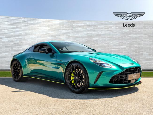 ASTON MARTIN Vantage Photo 1