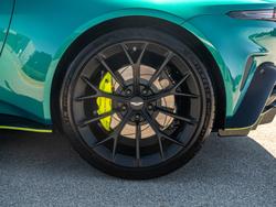 ASTON MARTIN Vantage Photo 4