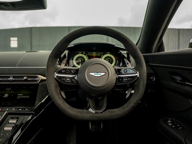 ASTON MARTIN Vantage S Roadster Photo 11
