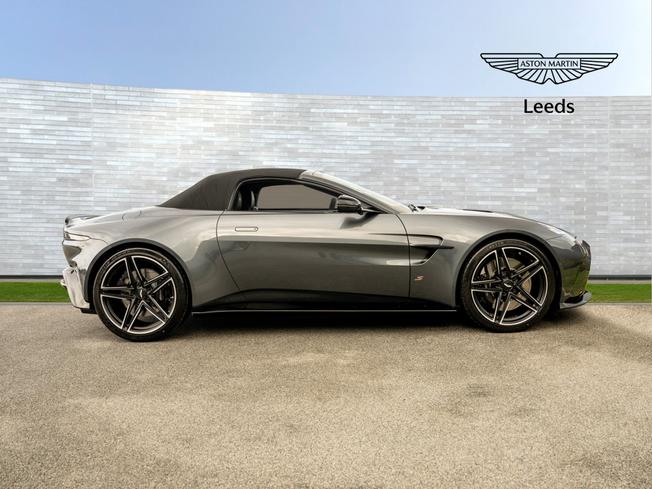 ASTON MARTIN Vantage S Roadster Photo 20