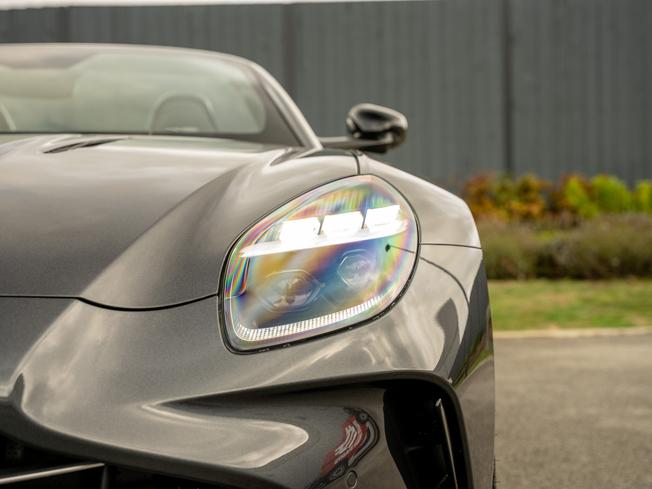 ASTON MARTIN Vantage S Roadster Photo 36