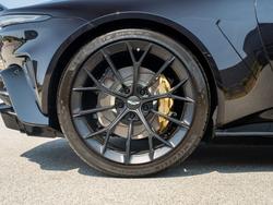 ASTON MARTIN V8vanroadster Photo 3