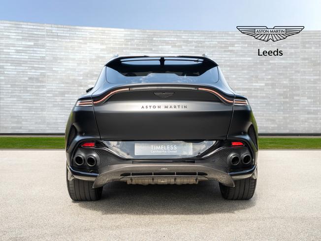 ASTON MARTIN Dbx Photo 40