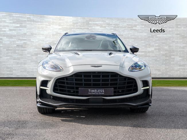 ASTON MARTIN Dbx Photo 7