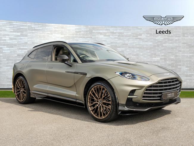Aston Martin DBX Photo 1