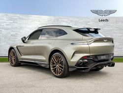 Aston Martin DBX Photo 2