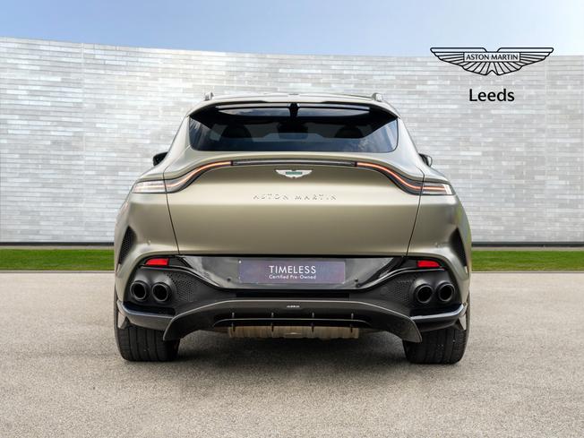 Aston Martin DBX Photo 38