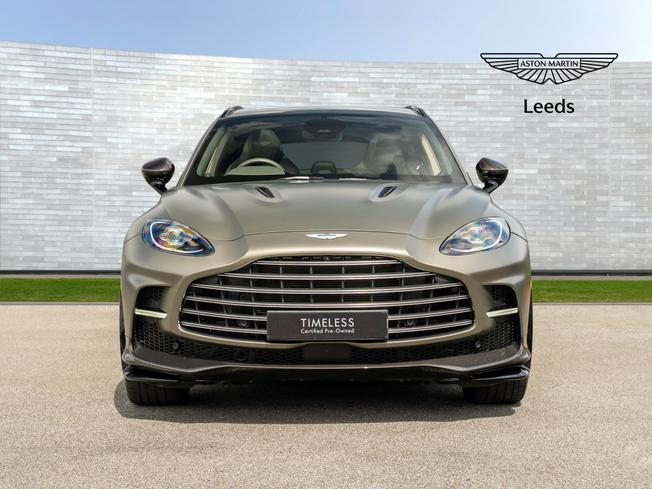 Aston Martin DBX Photo 7