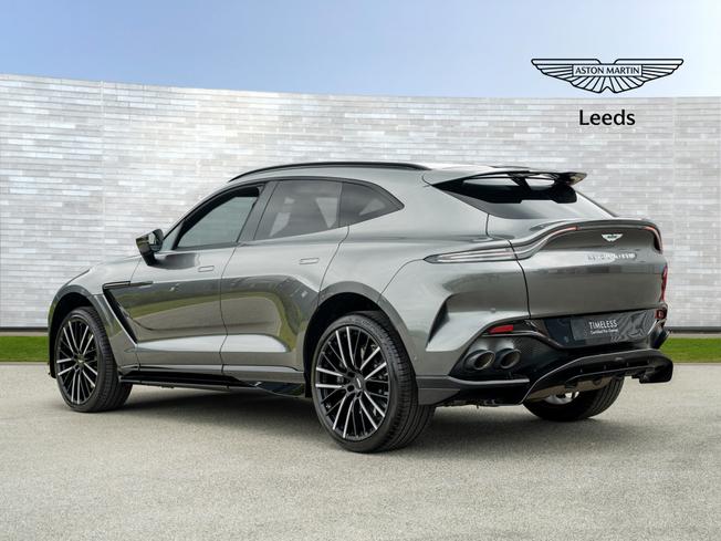 ASTON MARTIN Dbx Photo 2