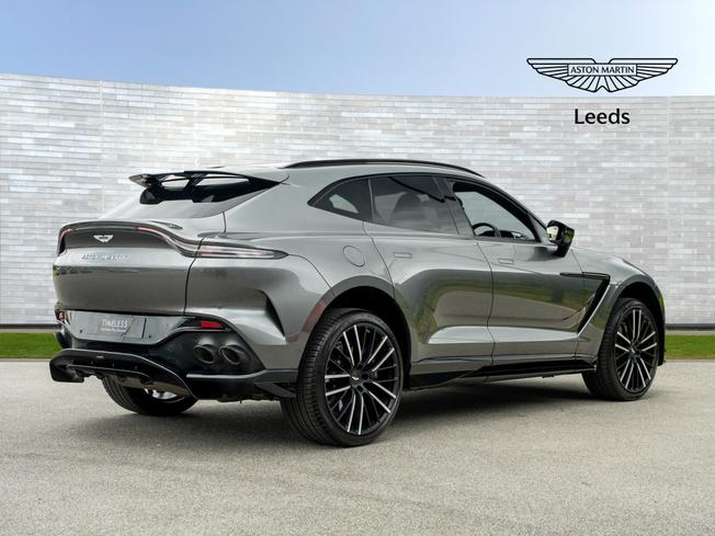 ASTON MARTIN Dbx Photo 21