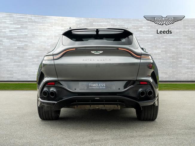 ASTON MARTIN Dbx Photo 33