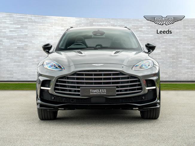 ASTON MARTIN Dbx Photo 7