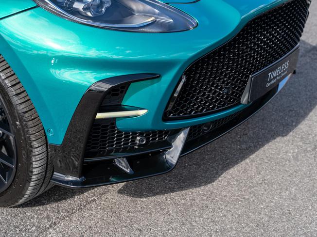 ASTON MARTIN DBX Photo 48