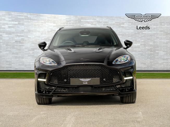 ASTON MARTIN Dbx Photo 7