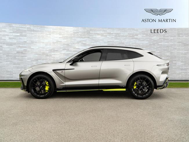 ASTON MARTIN Dbx Photo 43
