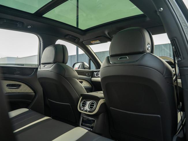 BENTLEY Bentayga Photo 31