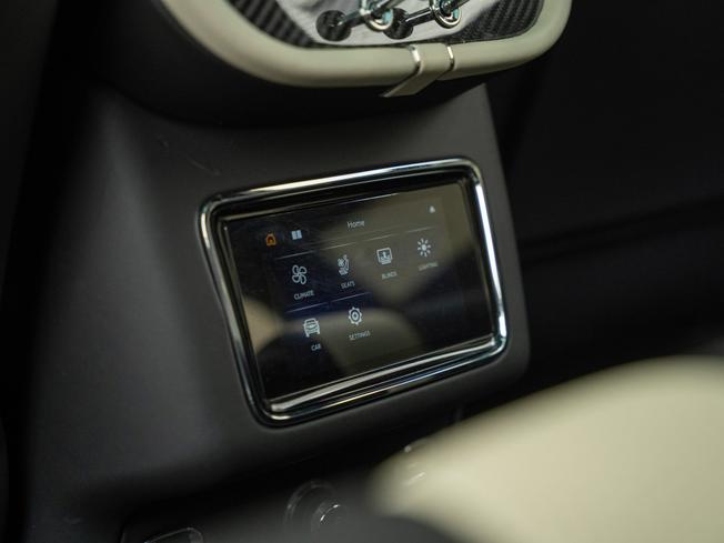 BENTLEY Bentayga Photo 33