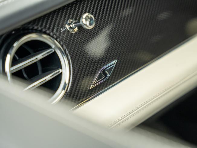BENTLEY Bentayga Photo 36