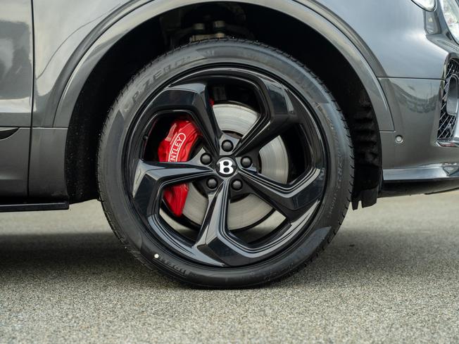 BENTLEY Bentayga Photo 6