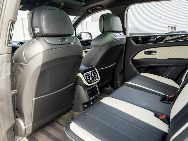 BENTLEY Bentayga Photo 20