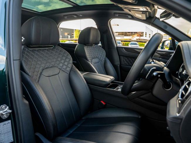 BENTLEY Bentayga Photo 20