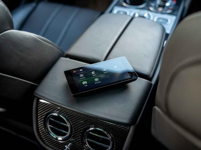 BENTLEY Bentayga Photo 37