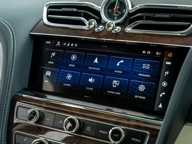 BENTLEY Bentayga Photo 10