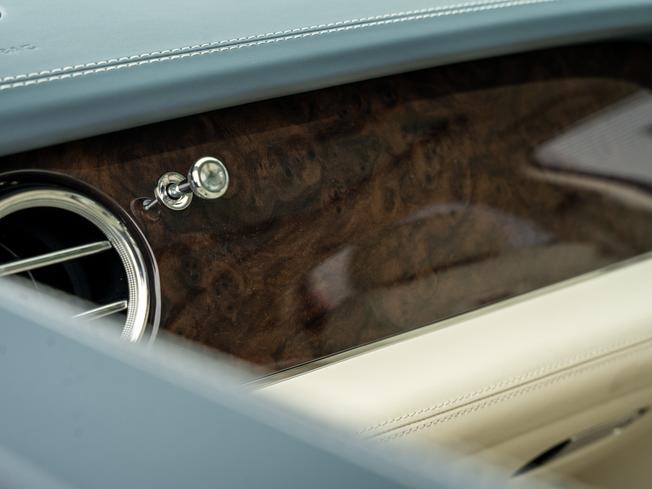 BENTLEY Bentayga Photo 37