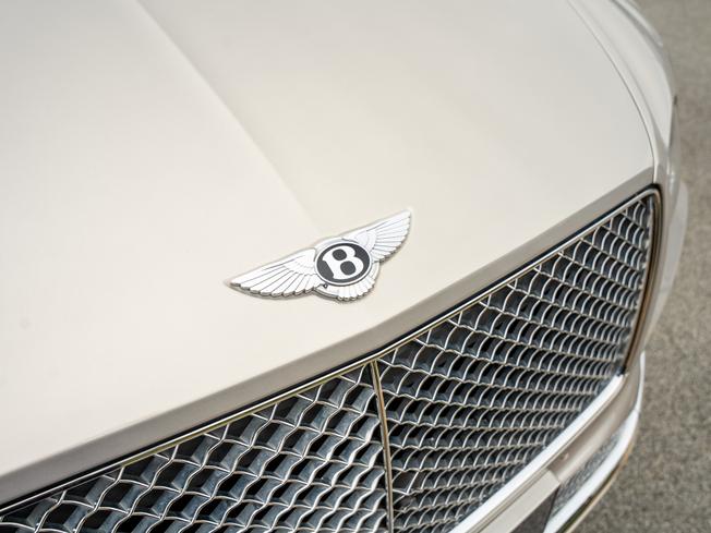 BENTLEY Bentayga Photo 41