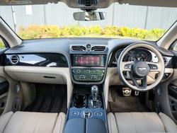 BENTLEY Bentayga Photo 4