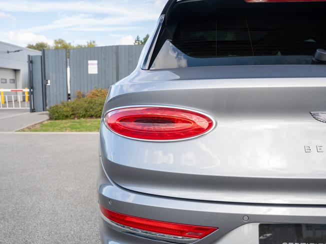 BENTLEY Bentayga Photo 47