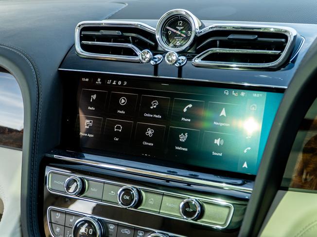 BENTLEY Bentayga Photo 10