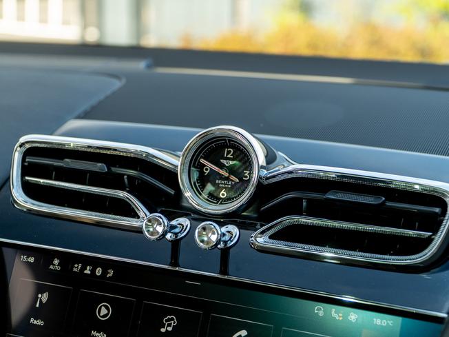 BENTLEY Bentayga Photo 31