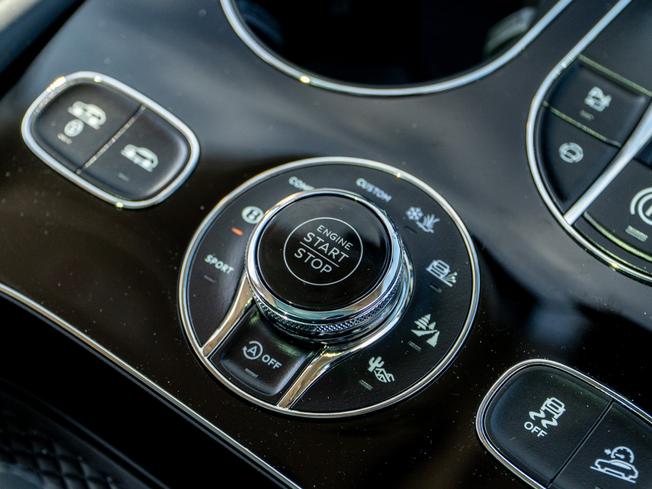 BENTLEY Bentayga Photo 33