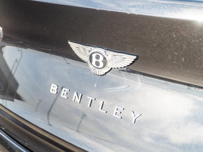 BENTLEY Bentayga Photo 8