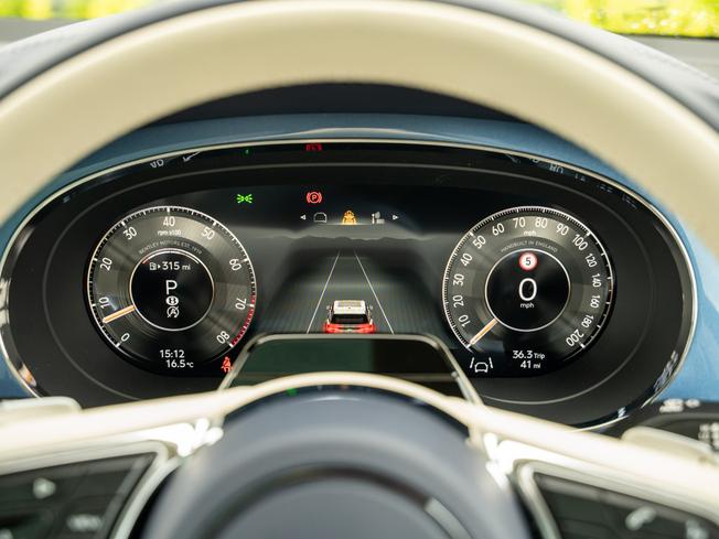 BENTLEY Bentayga Photo 18